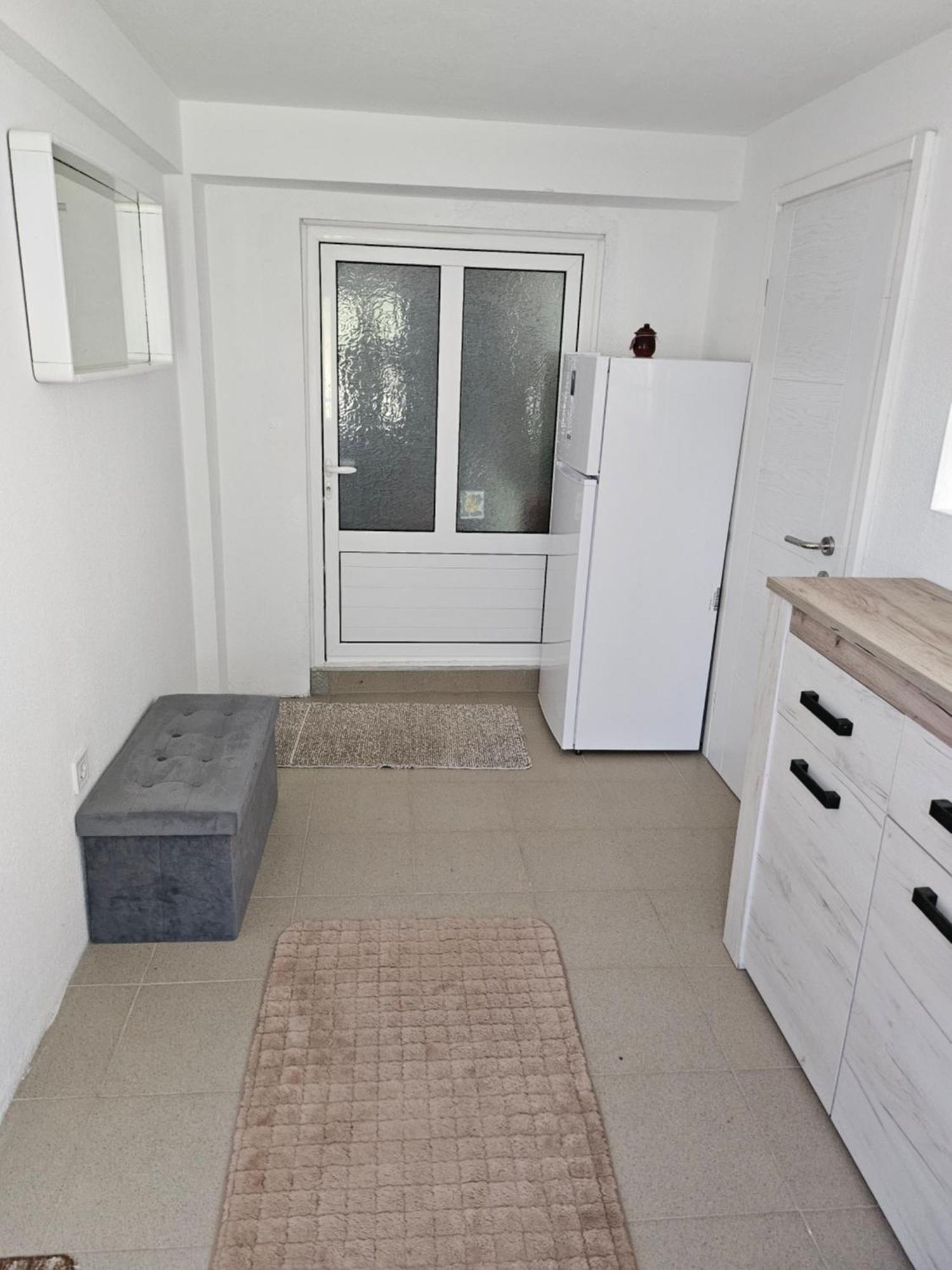 Calm Nest Apartment Niksic Exterior photo